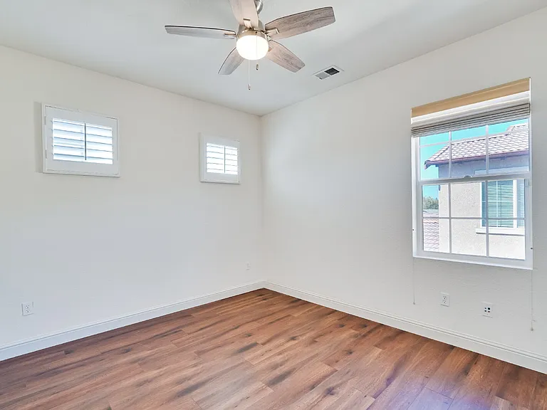 675 W Esplanade Dr — Photo 29