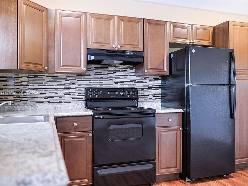 1st image of 5420 NE 22nd Ter APT 19