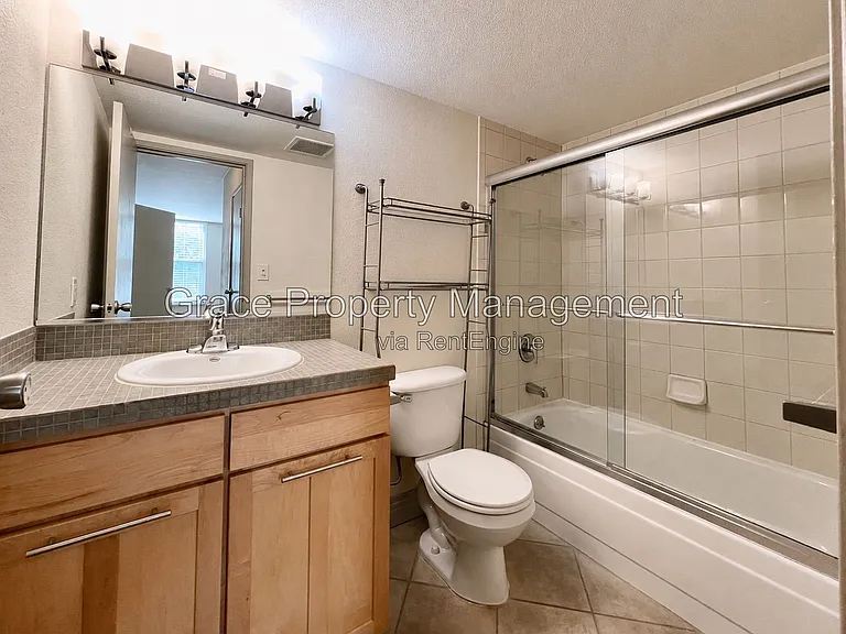 601 W 11th Ave #303 — Photo 10