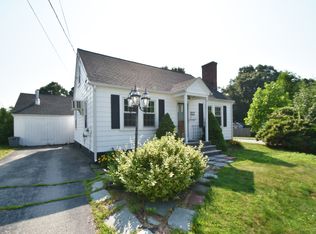 25 Calumet Ave, Worcester, MA 01606