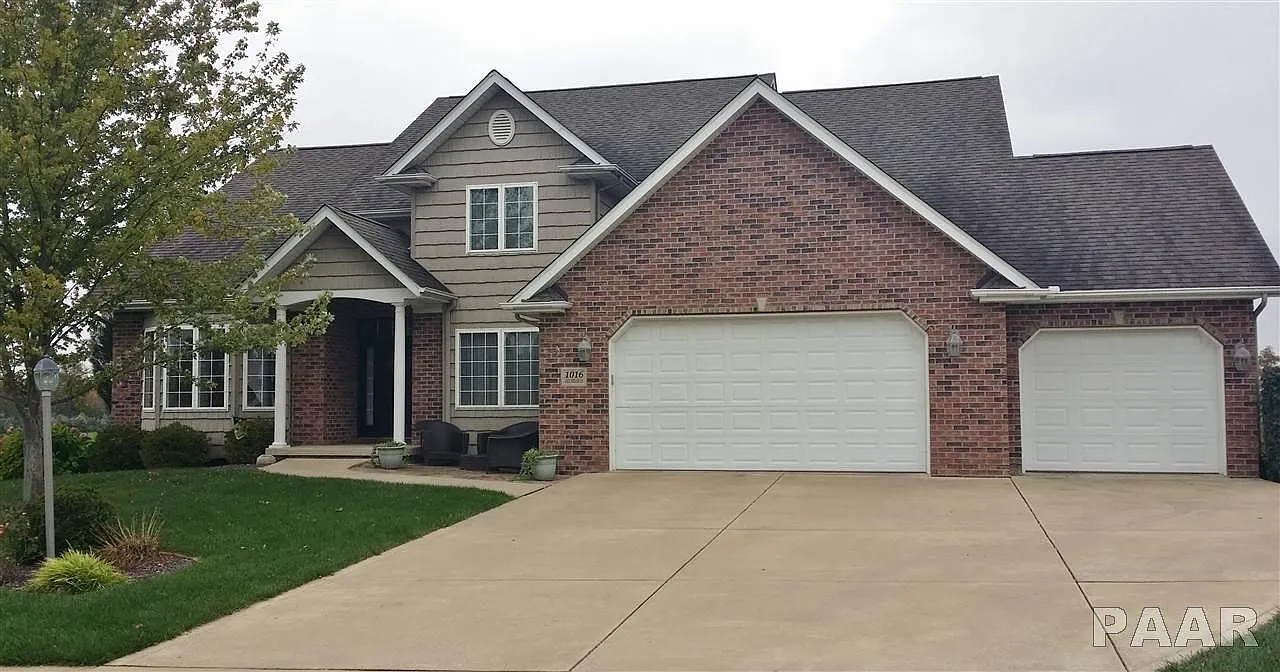 1016 Greenbrier Ln photo 1