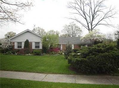 1st image of 1932 Churchill Dr
