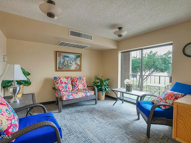 3033 E Devonshire Ave #3032 — Photo 9