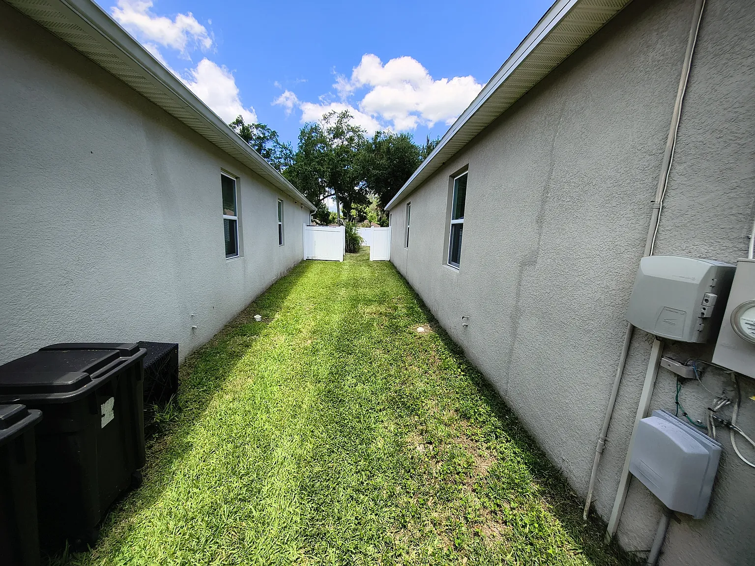 3287 Macintosh Road - 1 — Photo 3