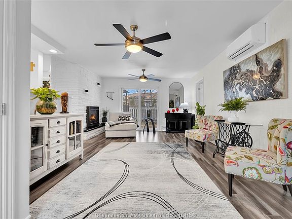 4th image of 5 Phyllis Ave