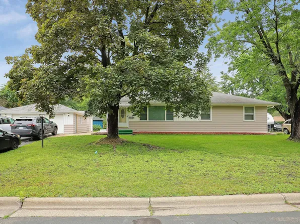 5324 Eleanor Ln, Brooklyn Center, MN 55429