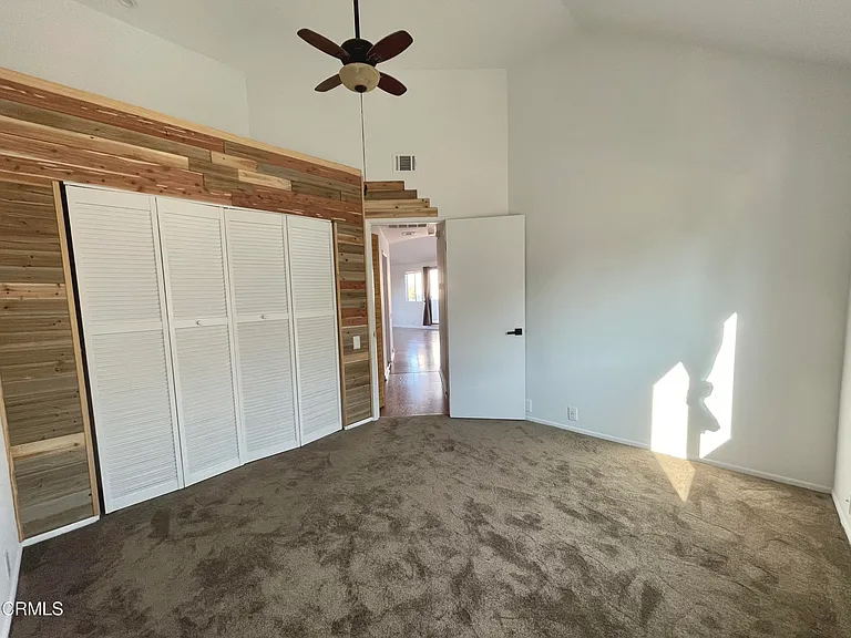 727 Island View Cir — Photo 15