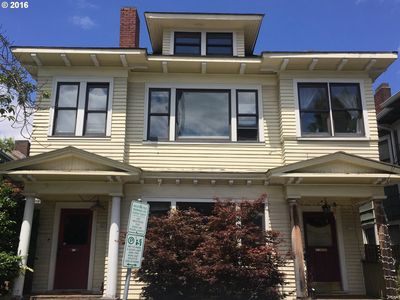 2111 NW Hoyt St, Portland, OR, 97210