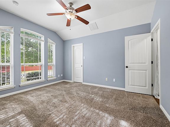 4th image of 209 Monahans Dr