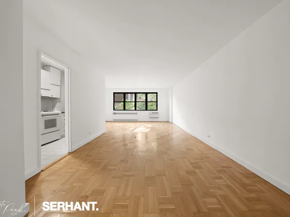 301 East 63rd Street 3B image 2 of 34