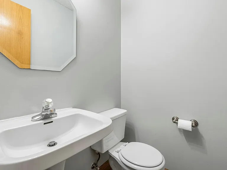 1925 Southcross Dr #1305 — Photo 8