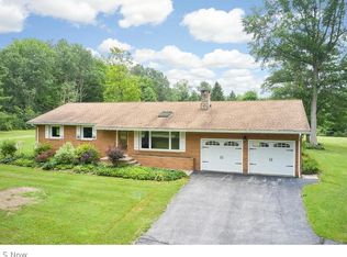14599 Sisson Rd, Chardon, OH 44024