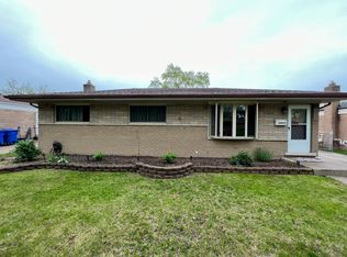 32414 Wareham Dr, Warren, MI