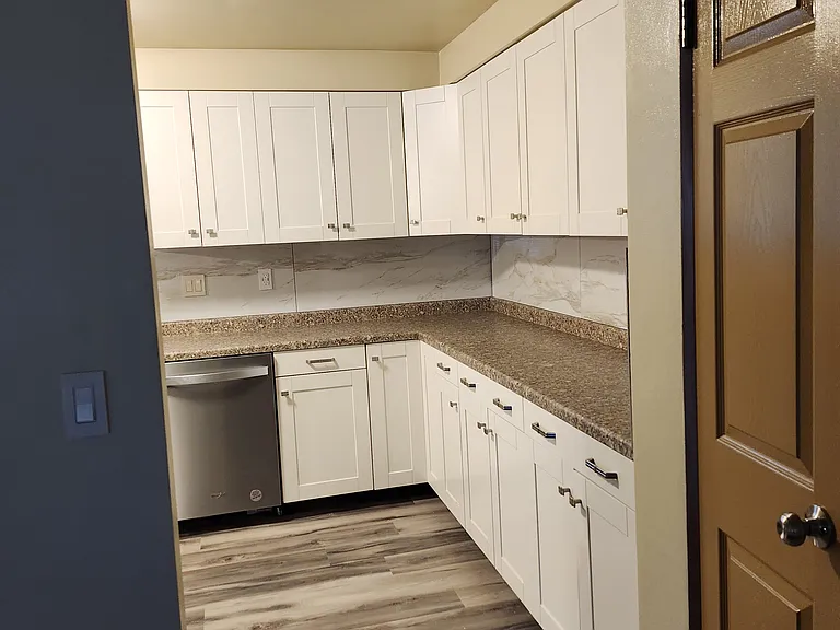 31 Woodmere Ct — Photo 13