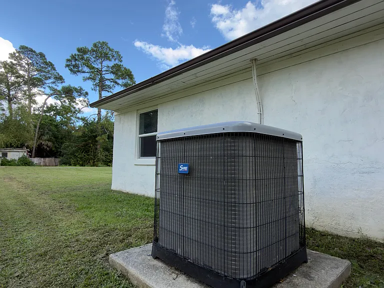 501 Mills Ave — Photo 25