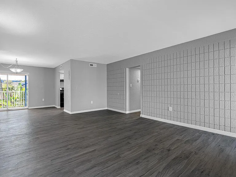 Montierra Apartments — Photo 37