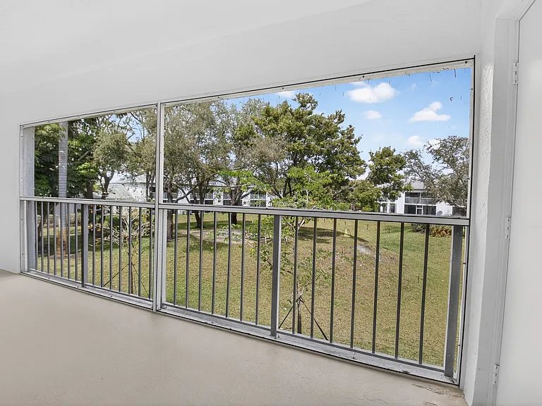 Boca Villas — Photo 67