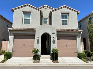 3703 Artistry Way, Clovis, CA
