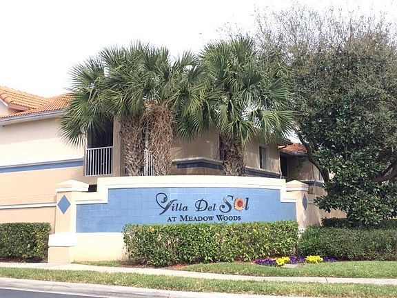 2nd image of 527 Villa Del Sol Cir APT 105