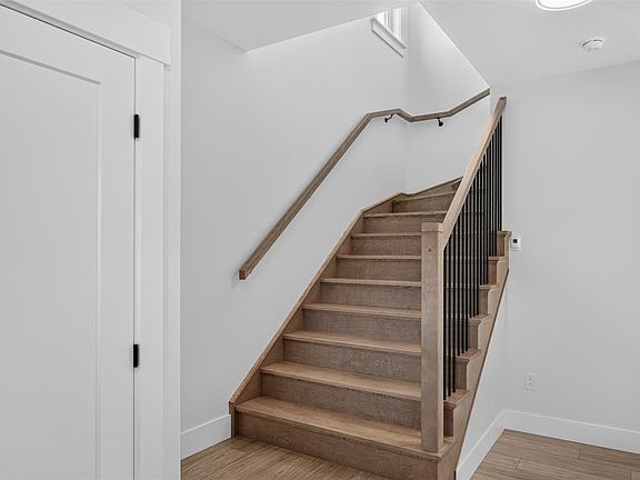 4th image of 99 Trenton Drive