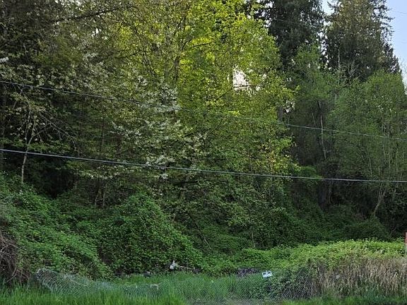 2nd image of 2306 W Valley Highway E