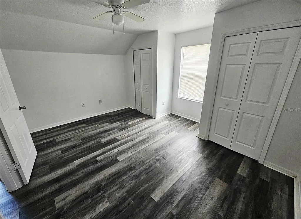 3 bed, 2.0 bath, 1584 sqft, $1,900 — Photo 3