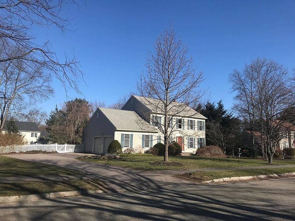 1st image of 8 Charles River Dr