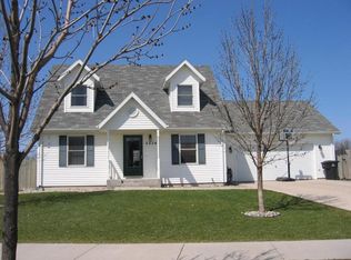 5234 W Plum Dr, Grand Forks, ND 58203