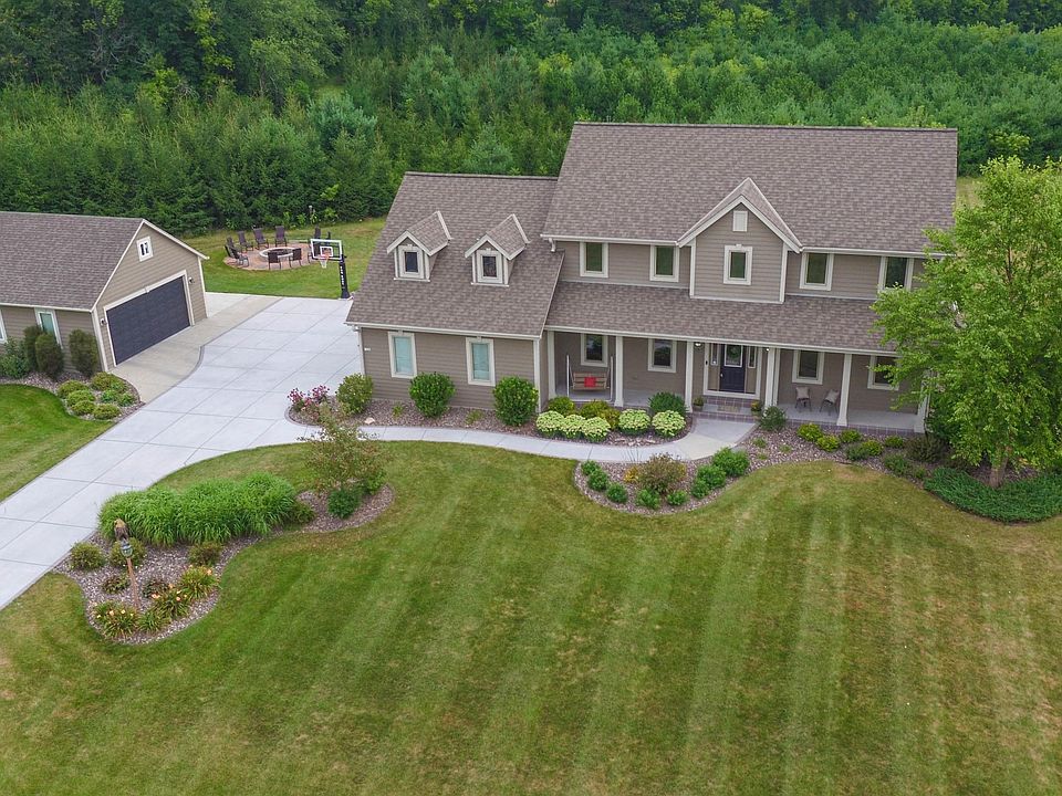 1st image of 1330 Windy Knoll Dr