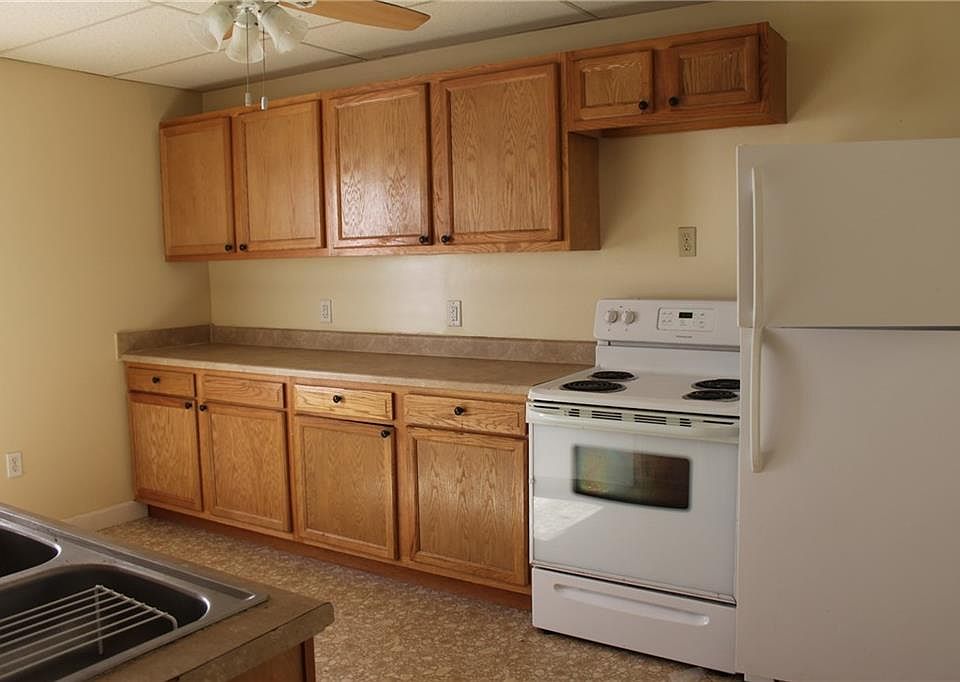 2nd image of 220 Rathbun St #1R