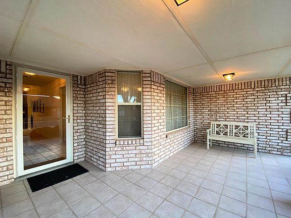 5th image of 3103 Mesa Verde St
