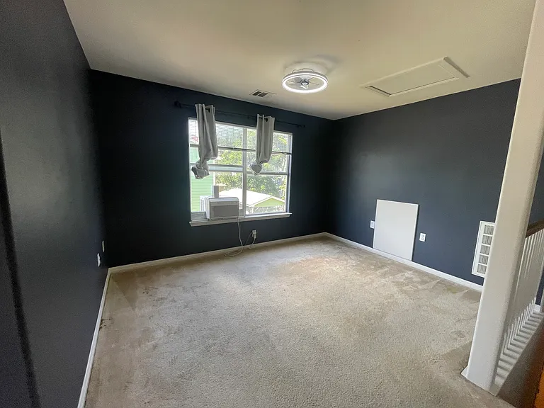 1164 Waller St — Photo 11