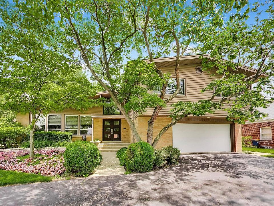 1st image of 303 Charal Ln