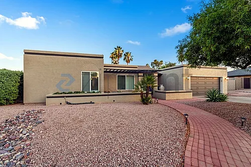7551 E North Ln Photo 1