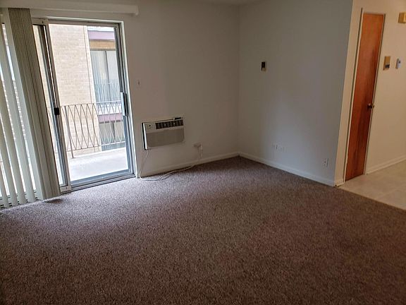 2nd image of 3170 W 115th St APT 1