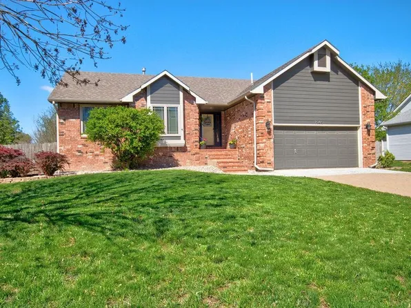 1945 N Grace Avenue Ct, Andover, KS 67002