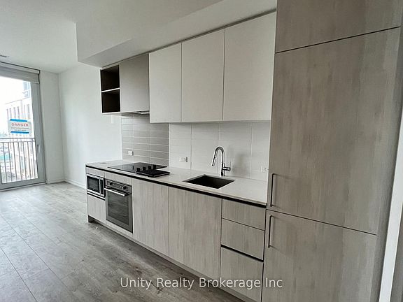 5th image of 1000 Portage Pkwy #305