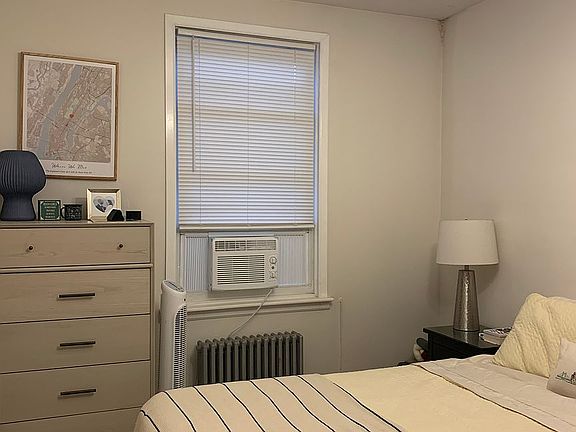 4th image of 311 Sackett St APT 2