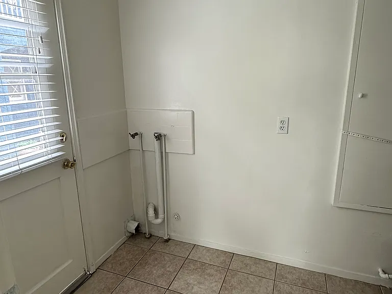 769 E Doran St #769 — Photo 16