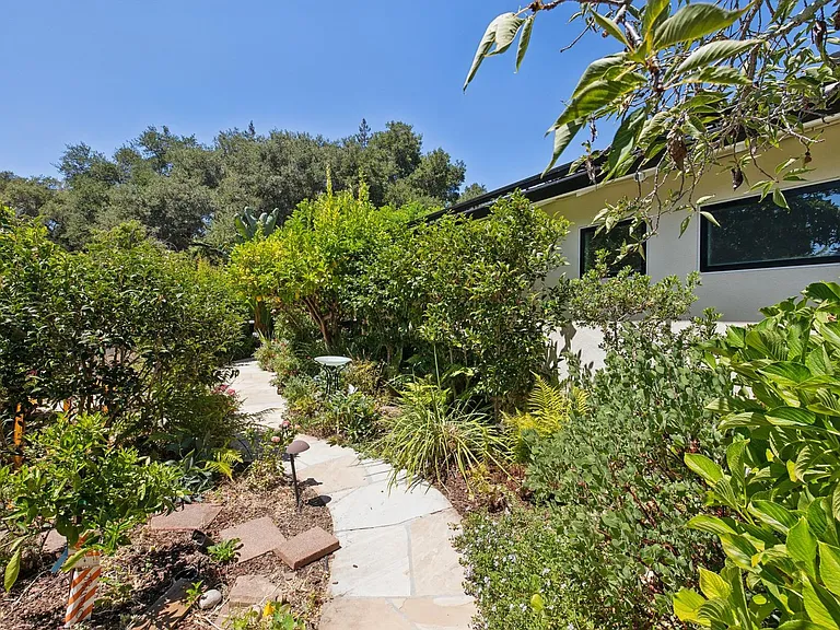 970 Palo Alto Ave — Photo 81
