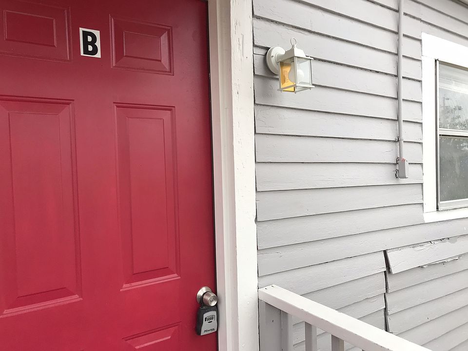 1st image of 1411 34th St #B