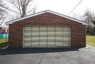 4th image of 410 Park Dr