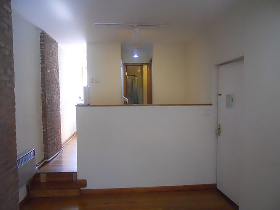 4th image of 3137 30th St