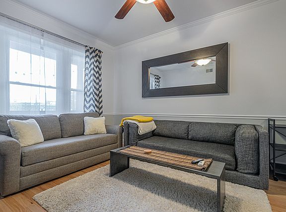 2nd image of 1476 W Carmen Ave #3