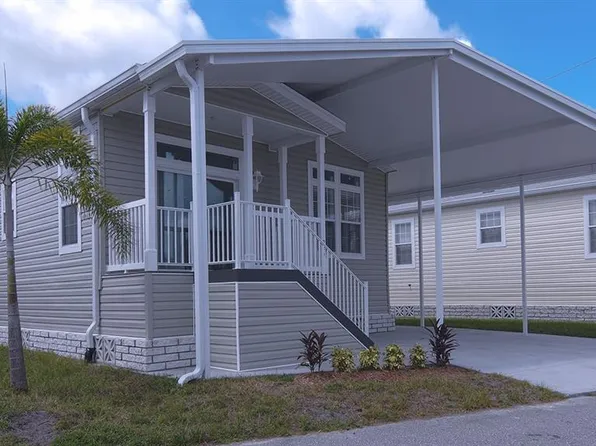 285 Nassau Dr, Palmetto, FL 34221