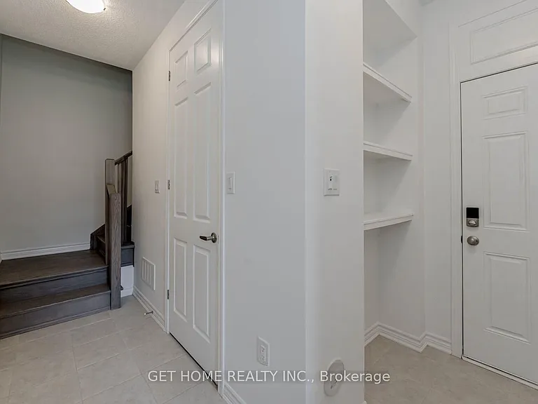 1909 Thames Cir — Photo 6