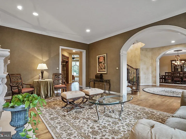 9864 Walker Glen Ct — Photo 95