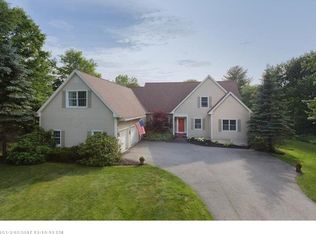 296 Falmouth Rd, Falmouth, ME 04105