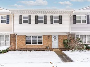 2043 Carlile Dr #109, Uniontown, OH 44685