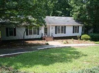 106 E Woodburn Dr, Taylors, SC 29687